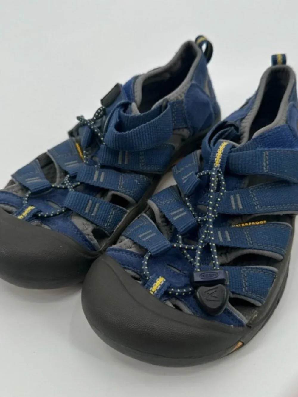 Keen Newport HHiking Sandals Kid's Size 4 Blue Waterproof Bungee Cinch 1009962